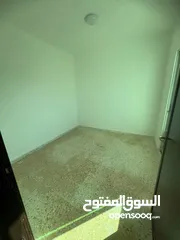  4 مكتب  فارغ للإيجار صويلح