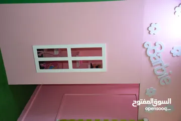  8 مدينة ألعاب داخلية غير كهربائية مكونه من عدة أقسام في ابو نصير عمان  للبيع