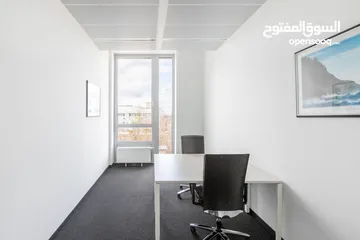  1 Private office space for 2 persons in Muscat, Al Fardan Heights