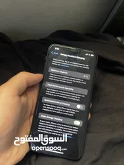  10 iPhone 11 pro max  265 gb .   سعر حرق   .....بطارية 87