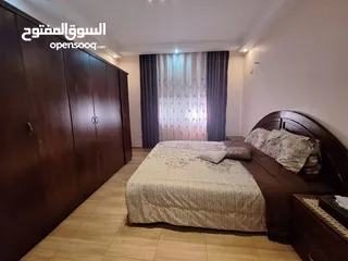  4 غرفة نوم ماستر خشب بلوط تفصيل تحتاج فقط لتركيب ايدين