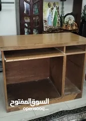  1 مكتب مثالي للدراسة أو استخدام الكمبيوتر – سعر مناسب