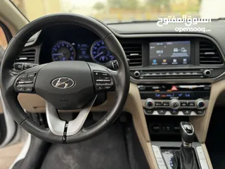  13 ‏Hyundai Elantra sport  2019