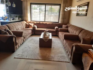  4 كورنر كبير للبيع