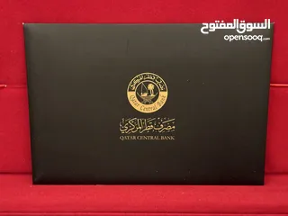  2 عملات ورقيه ومعدنية