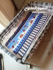  6 عربات ومقاعد و سراير اطفال بحاله ممتازه للبيع في اربد