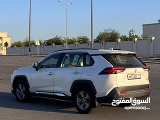  4 Toyota Rav4 model 2022 under warranty