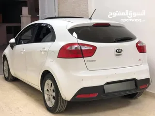  5 كيا  برايد على الكاش 33000.  2013 ترخيص 2013  جير عادي  محرك ديزل 1400cc turbo  فل اضافات  فتحه س