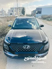  1 هيونداي ڤينيو 2021 مع فتحه سقف (V LINE) بسعر حرق حرق 87,000 فقط / فحص نضيف