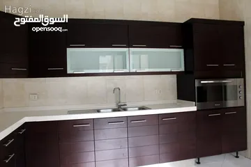  12 شقة غير مفروشة للإيجار 235م2 ( Property 11564 ) سنوي فقط