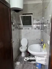 22 شقه مفروشه واستوديو مفروش  للايجار أسبوعي او شهري او سنوي. وللعائلات فقط كون العماره عائليه محترمه.