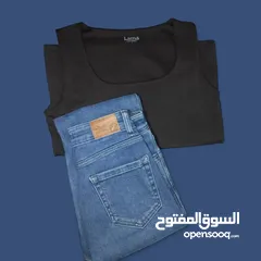  5 Top Basic Lama Moda Beirut  size: L - XL لون : اسود   قماشة لكل الفصول ( صيف ، ربيع ، خريف ، شتاء )