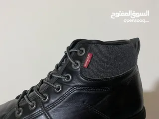  2 Black Levi’s shoes limited edition