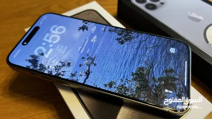 6 آيفون 15 برو ماكس 256 لون فضي مستعمل بحالة ممتازة مع الكرتونة والشاحن الأصلي مستخدم سنة وشهرين
