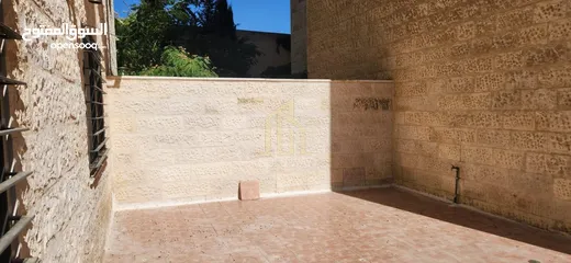  4 في أرقى مناطق دير غبار شقة أرضية 150م داخلي 150م خارجي بتشطيبات سوبرديلوكس/ ref 7048