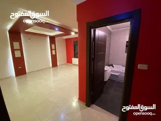  8 شقه فارغه للايجار في عبدون 220 م