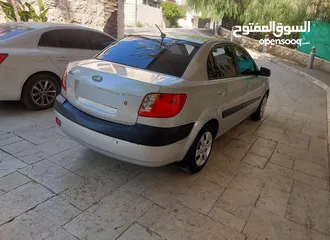  16 كيا ريو موديل 2009 بنزين اتوماتيك