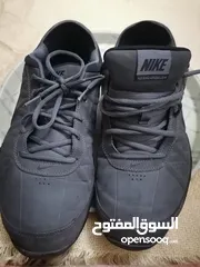  2 original Nike shoes size 45.5