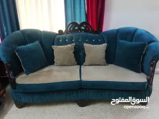  2 طقم كنب + طاولة سفرة