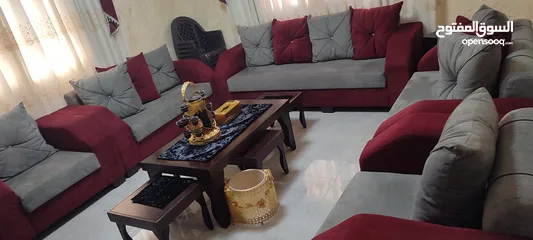  1 غرفه ضيوف تفصيل مستعمل شبه جديد 9 مقاعد مع الطاوله