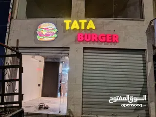  1 تصميم وتنفيذ الارمات بكل انواعها وطباعه وتلزيق الستكر والسي ثرو