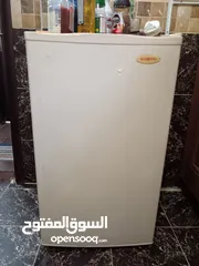  1 ثلاجه مكتب صغيره