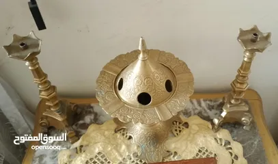 1 شمعدان ومبخرة