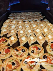  23 مطعم معجنات للبيع يعمل منذ 1995لغايه الان بشكل ممتاز  موقع ممتاز وله زبائن تبحث عن الجوده والطعم