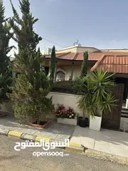  4 منزل مستقل خريبة السوق نافع قرب سوق الخضار المركزي للبيع
