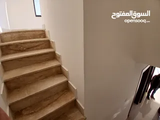  22 شقة دوبلكس للبيع في ضاحية الامير راشد جديدة لم تسكن