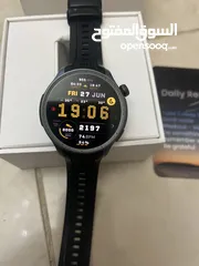  15 ساعة اميزفيت بلانس بحالة الوكالة (بالكرتونة) معها كامل اغراضها Amazfit Balance