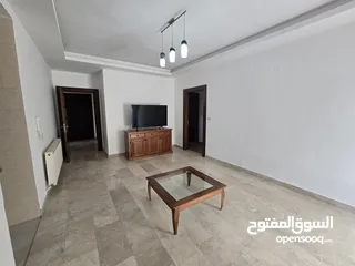  7 عبدون شقه ارضيه مع حديقه و كراج خاص للإيجار الفارغ السنوي