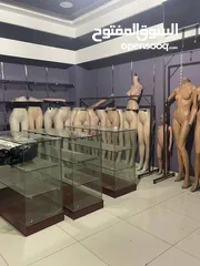  10 فاترينت وملكانات وستاندات ورفوف للبيع في نابلس