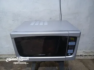  4 ميكرويف كونتي لون سلفر 42لتر من جوا تيفال مع نظام شواي داخليه فخم جدا تب نظافه قابل للتفاوض