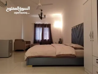  3 غرف في الخوض والموالح ب 8