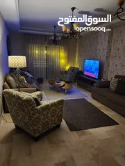  1 شقة مع رووف و ترس إطلالة أبدية خلابة  على جبال جرش و السلط في أجمل مناطق الجبيهة ابو عوف تنظيم أ
