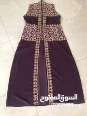  3 فساتين شبه جديده مشكله