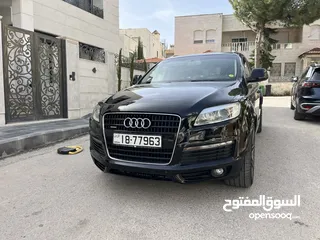  2 audi Q7 sline