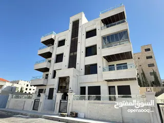  1 شقة طابق اول بمنطقة ام زويتينة (الجبيهة ) مساحة 170 م2 شمال عمان