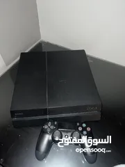  1 PS4 PS4 device with controller and free 10$ US and 10$ UAE