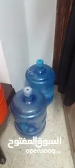  1 قارورتين مي موجودات باربد
