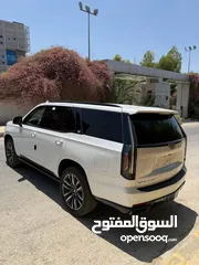 10 مجموعة كاديلاك اسكاليد 2023 صفر كيلو  وارد امريكي للبيع