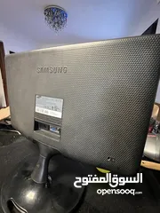  3 شاشه سامسونج  فايقه الوضوح محول كهرباء حديثه
