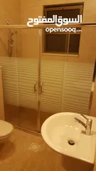  25 شقه مع روف مميزه للبيع