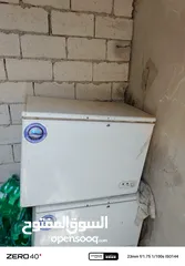  2 فريزرات 2 مستعمل فريزر بدو صيانه والثاني شغال ميه بالميه