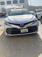  3 Toyota Camry 2019