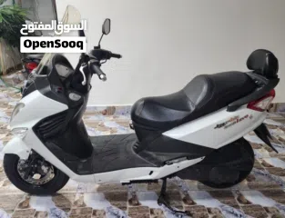  1 للبيع سكوتر SYM 200cc موديل 2016