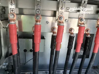  1 فني كهرباء محترف مصانع ومنازل