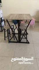  6 طاولة طعام  شبه جديدة من بان هوم