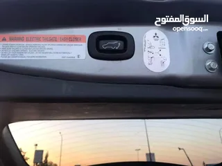  10 ميتسوبيشي اوتلاندر 2014 فل الفل اعلى صنف فيها كل المواصفات لون اسود ملوكي